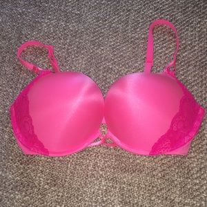 Victoria's Secret Bombshell Plunge Bra